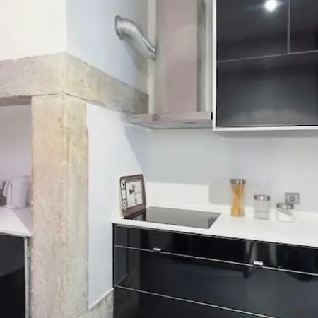 Bairroalto@pracacmoes Apartment Lissabon