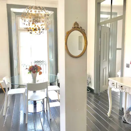 Apartment Bairroalto@pracacmoes